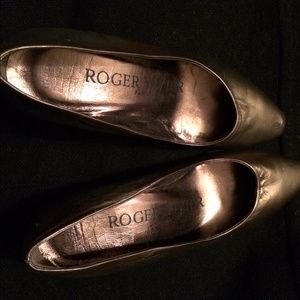 Vintage Roger Vivier gold-bronze shoes