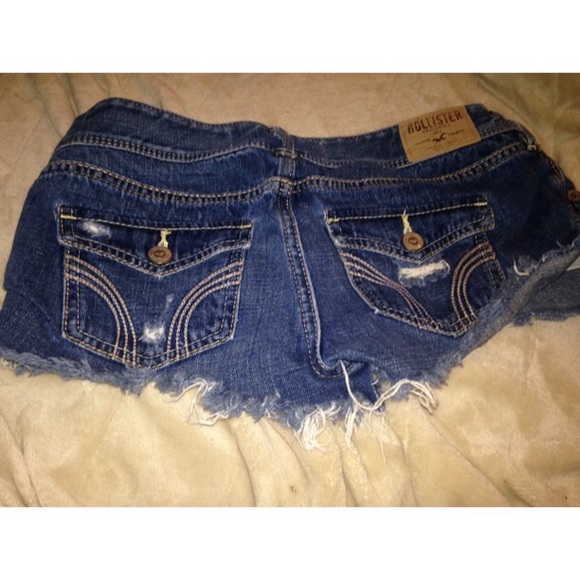 Hollister shorts - Picture 2 of 3
