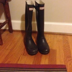 Hunter grey rain boots