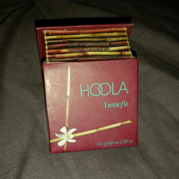 Benefit Hoola Bronzing Powder