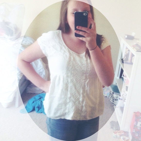 Flowy White Embroidered Panel AEO Top - Picture 1 of 3