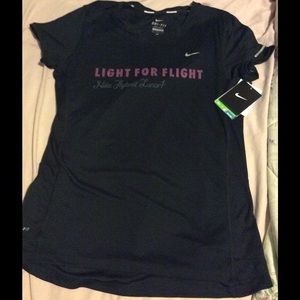 Nike running shirt W/tags Medium black