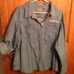 🔫 🌸 Shooters Chambray Shirt 🌸🔫