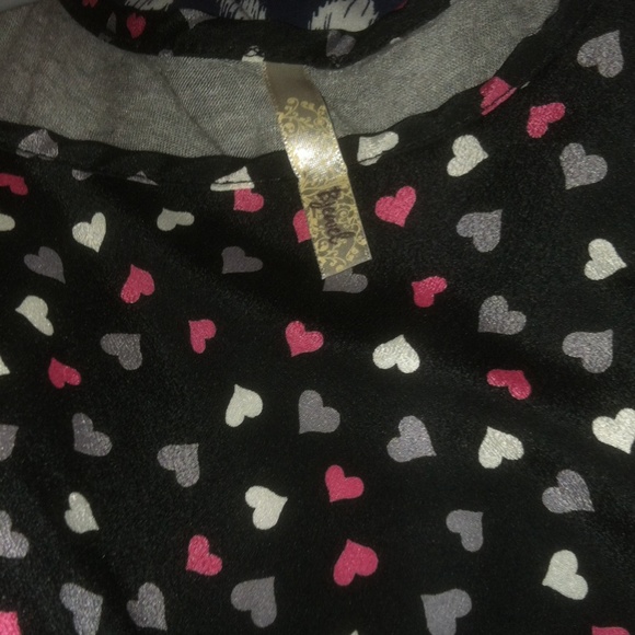 Black Heart Print Tank - Picture 3 of 3