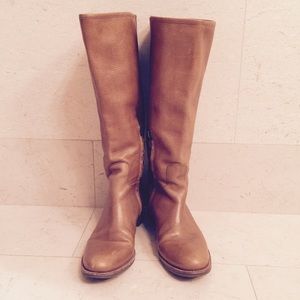 Banana Republic brown boots