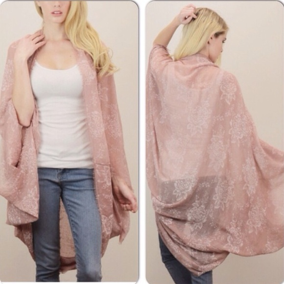 🚫SOLD OUT🚫Gorgeous Kimonos - Picture 4 of 4