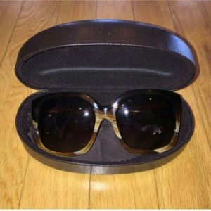 AUTHENTIC. Michael Kors sun glasses w/case