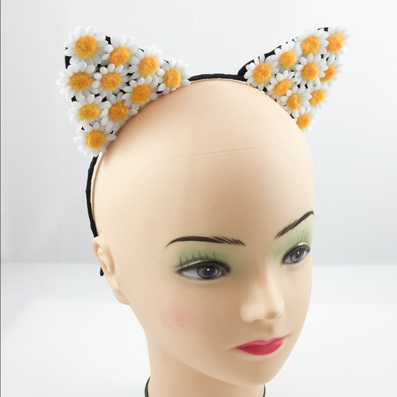 NEW WHITE MINI DAISY FLOWER KITTY CAT EAR HEADBAND