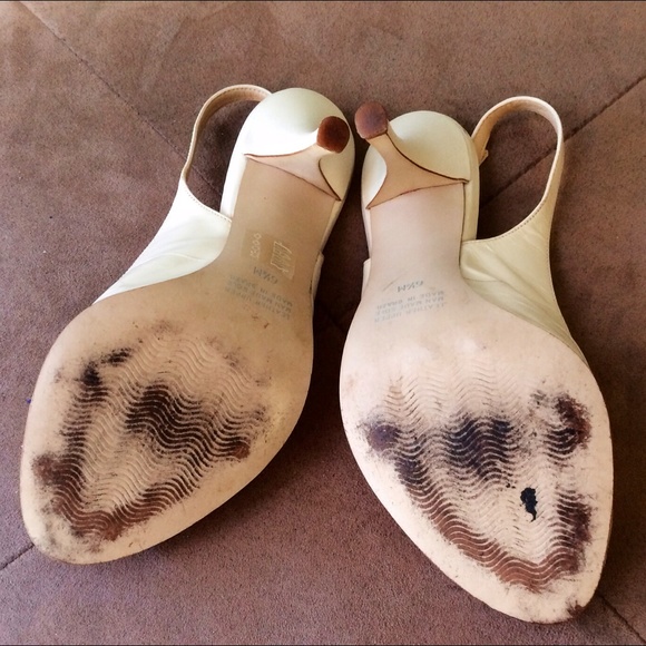 SHOES by CATHY JEAN - Picture 3 of 4