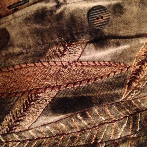 Chico's - Picture 2 of 4