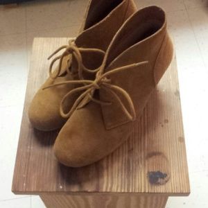 caramel suede wedges