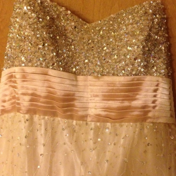 PROM DRESS!! - Picture 3 of 4