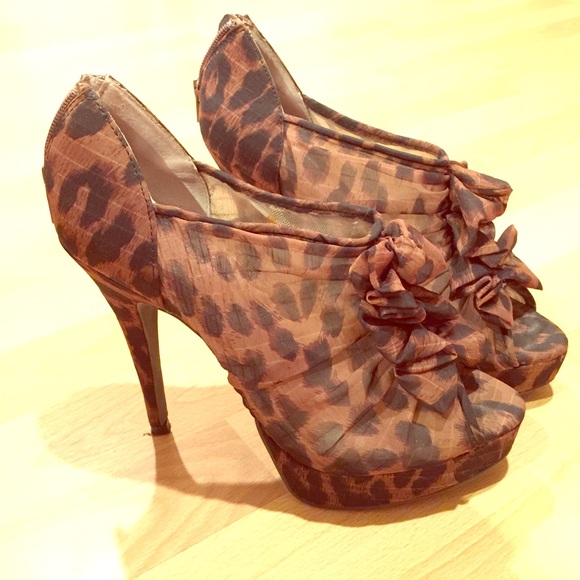 chinese laundry leopard print high heel