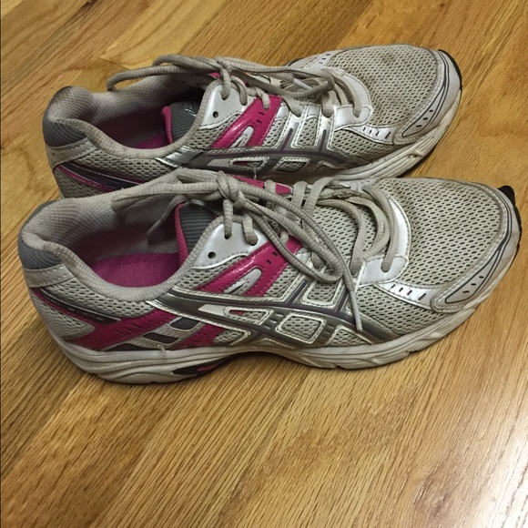 Womens Asics Gel Strike 3