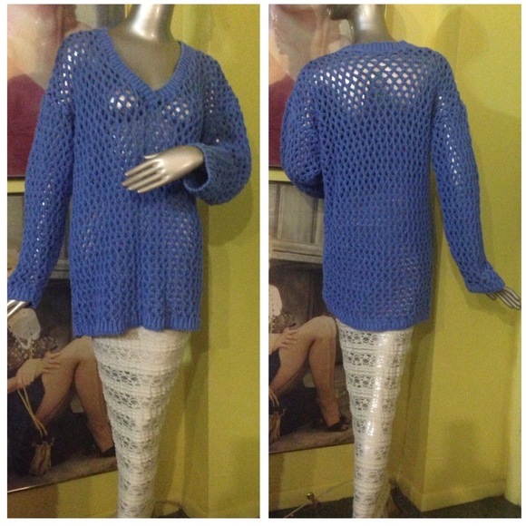 LOWEST! ๐Erik Stewart Crochet Style Sweater๐ - Picture 2 of 3
