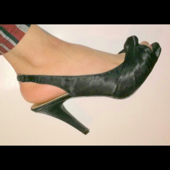 Really nice black heels