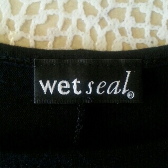 Top - Picture 3 of 4