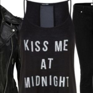 I am looking for this top!!