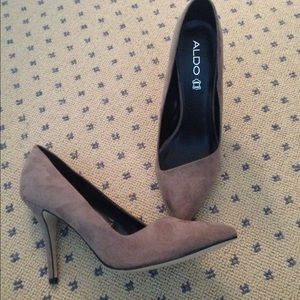 Grey Aldo heels size 8. Never worn