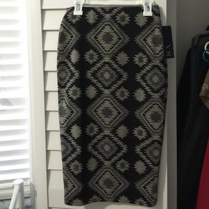BCX black/brown midi skirt with textile print