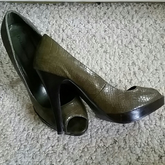 Olive heels