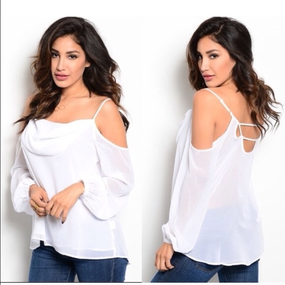 Tops - ❎LAST 1 LEFT❎ Blouson Sleeve Blouse