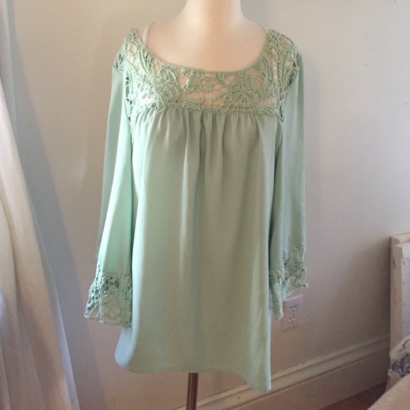 Adiva blouse lace