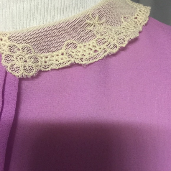 Delicate blouse! - Picture 2 of 3
