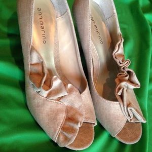 Beautiful light brown shoes