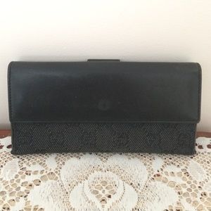 Authentic used GUCCI wallet