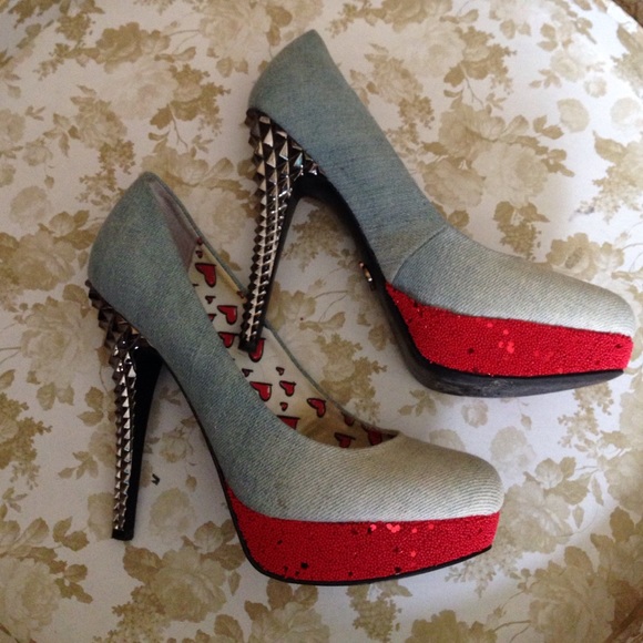 Sky High Rachel Roy STATEMENT Shoes