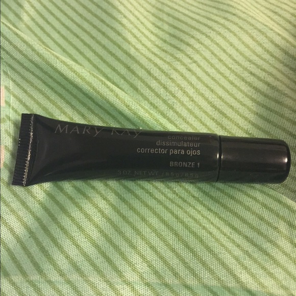 Mary Kay Concealer , bought the wrong color 😞
