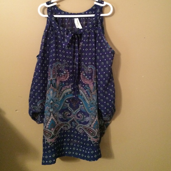 BUNDLE WITH BLUE COLORFUL DRESS