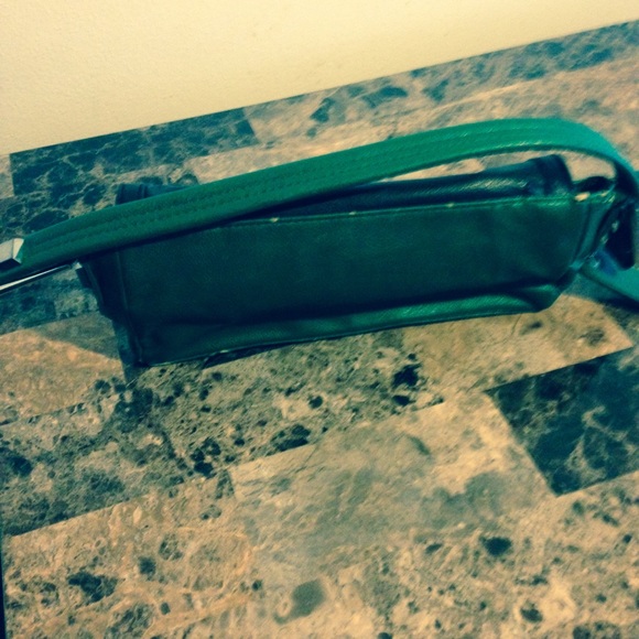 Handbag - Picture 2 of 4