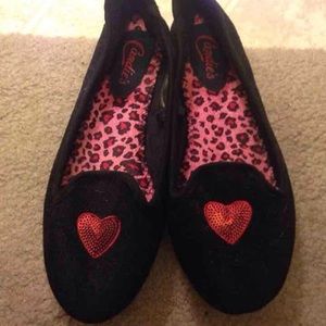 Cute heart flats!!