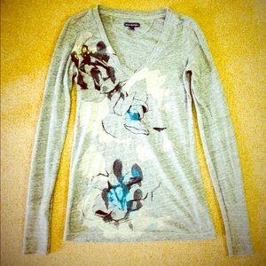 SALE! Grey long sleeved tee with floral design