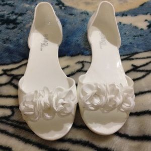 Rouge jelly flat sandals