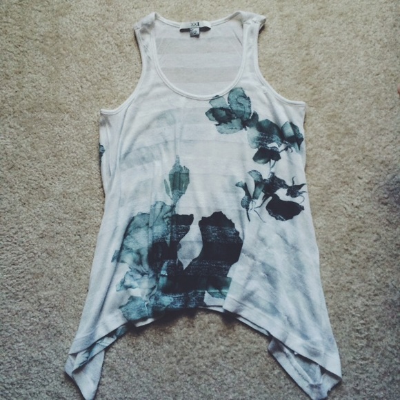 Sheer asymmetrical tank with floral and stripes - Picture 1 of 3