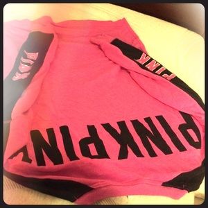 VS PINK MAGENTA SWEATSHIRT