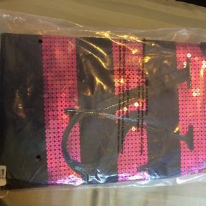 VS NWT bag!