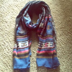 Attractive, classy and beautiful scarf!