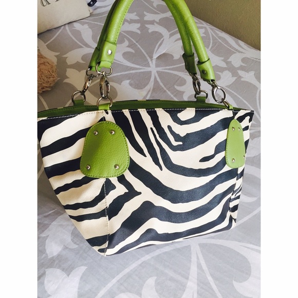 Green zebra purse