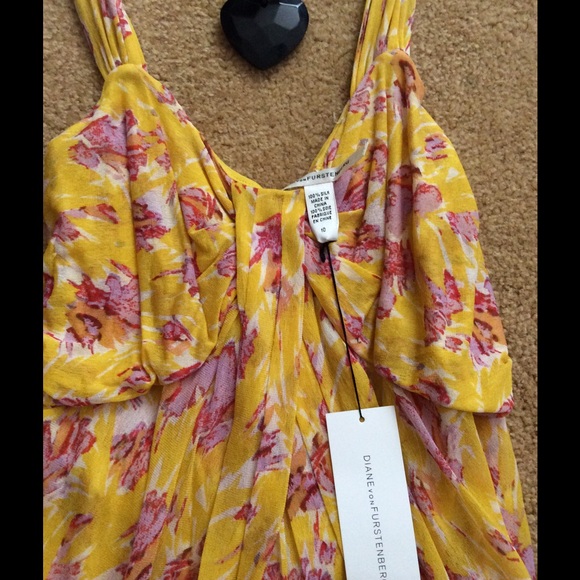 Brand new DVF  size 10.
Never worn. - Picture 3 of 4