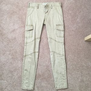 Guess brand cargo skinny pants