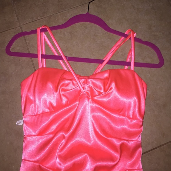 GORG coral formal dress - Picture 2 of 3