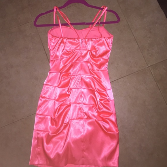 GORG coral formal dress - Picture 3 of 3