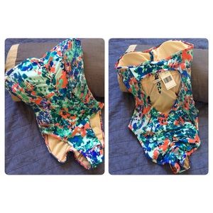 Strapless One Piece Bathing Suit