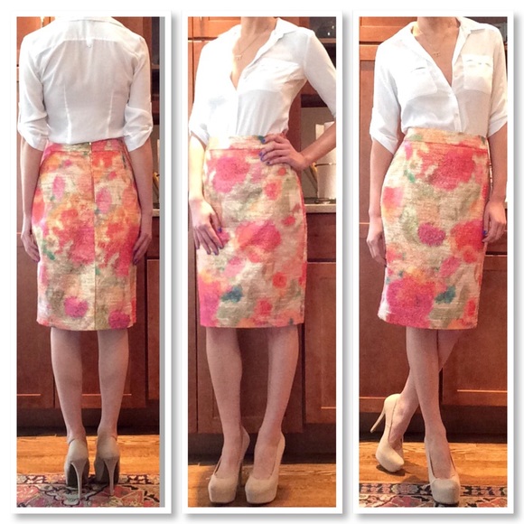 SOLD ON AKZNYC - Picture 4 of 4