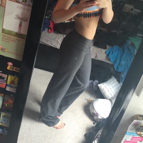 Bundled Nike yoga pants!