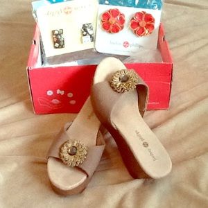 💰⬇️ Lindsay Phillips footwear w/additional bling